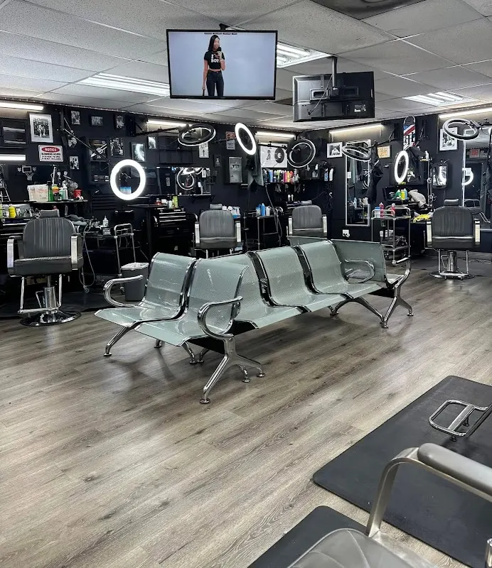 Hair Traffik — Barber shop in Waukegan